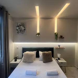 Ξενοδοχείο με διαμερίσματα Garden Boutique